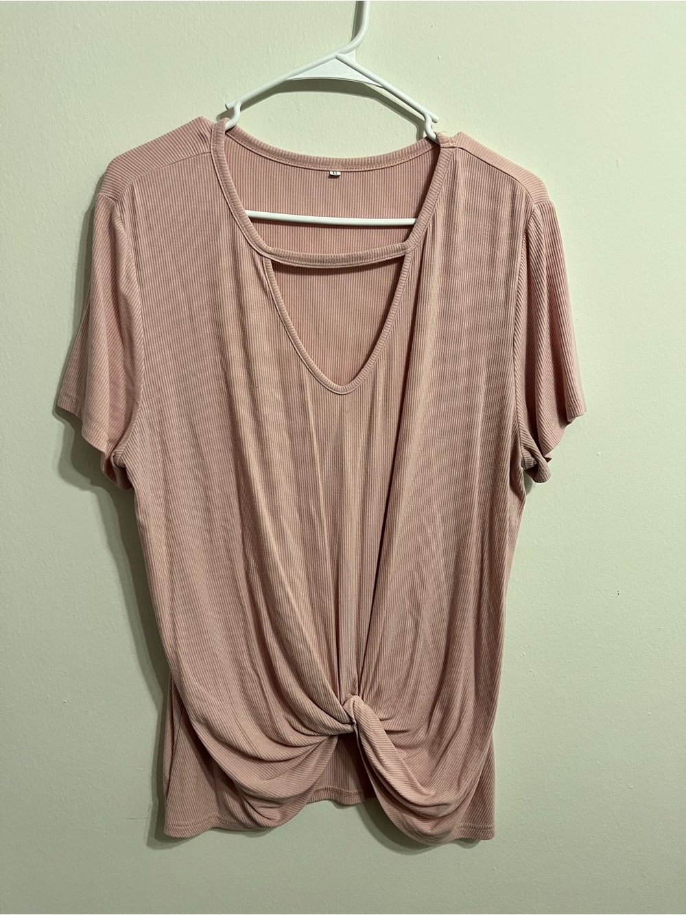 Women's light pink Twist Front Short Sleeve Top